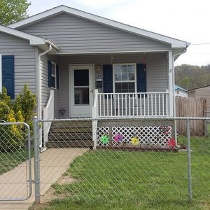 Meet your Posher, Dolores